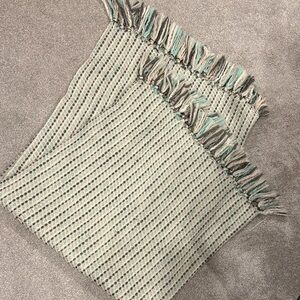 Cynthia Rowley Textured blanket